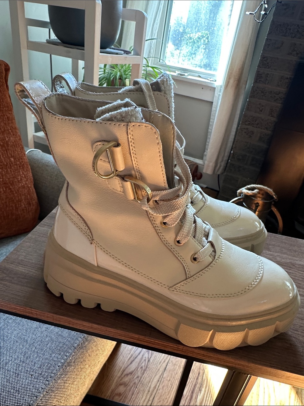 Sorel Cream Lace-Up Platform Ankle Boots with Gold Hardware